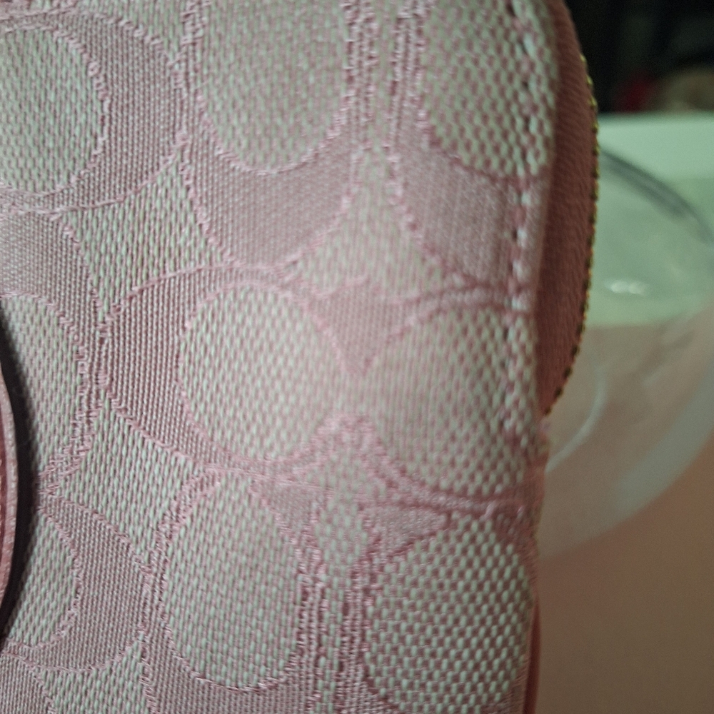 Coach Signature Pink Wristlet - Picture 4 of 4